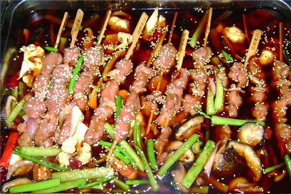 串串香加盟費貴嗎