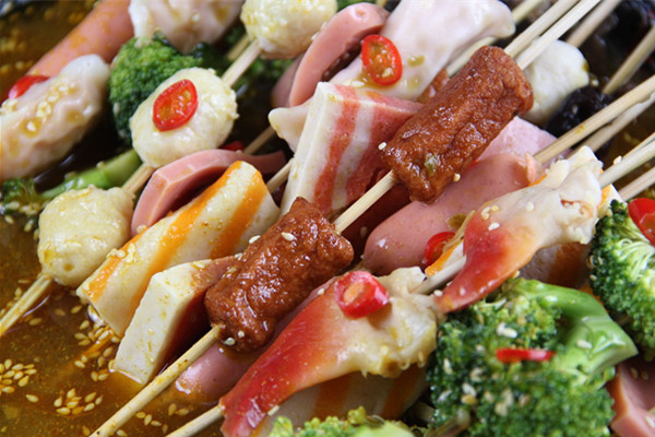 成都灌縣老媽串串香加盟店加盟投資少！